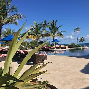 Sky Club Hotel