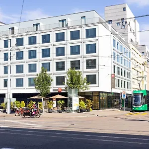 ** Otel Ibis Bahnhof İsviçre