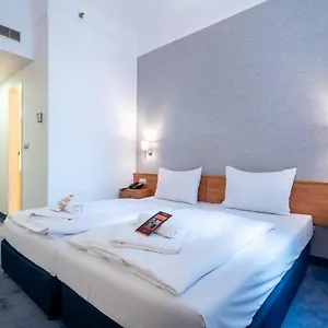 https://golden-park-hotel.inbudapesthotels.com