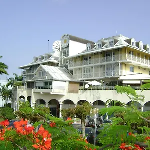 Otel Saint John Perse